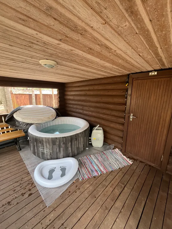 Домик с баней, солярием и джакузи