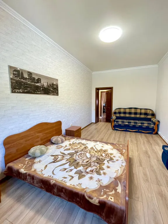 Квартира Просторная квартира в 5 минутах от моря с отдельным входом — Геленджик