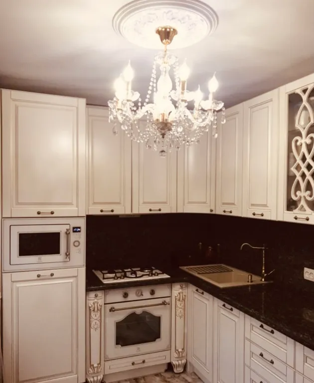 Трёхкомнатная квартира в самом центре Сочи рядом с морем