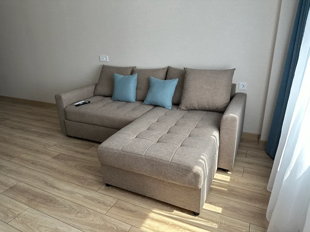 Светлая квартира в 8 минутах езды до центра