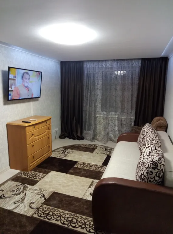 Уютная двухкомнатная квартира в районе Политехникума — аренда посуточно в Борисов