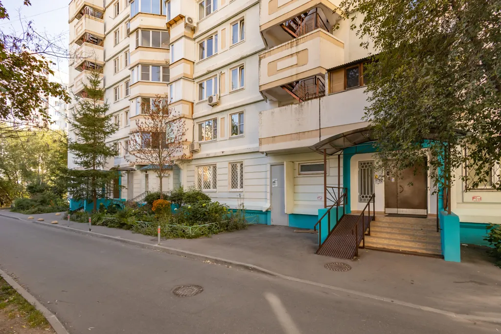 Квартира Уютная квартира в 5 минутах от метро Скобелевская — Москва