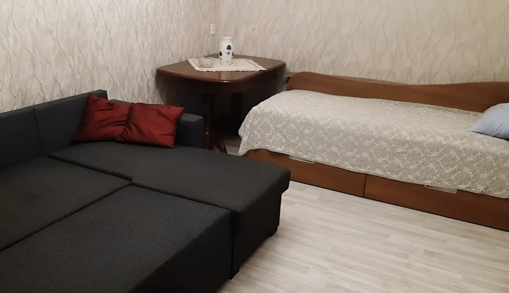 Квартира напротив вокзала