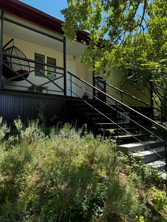 Квартира Квартира Двухместный номер с 1 двуспальной или 2 односпальными кроватями — Геленджик