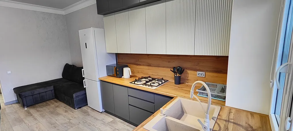 Уютная, новая  квартира в центре города с видом на гору Пушкинтау