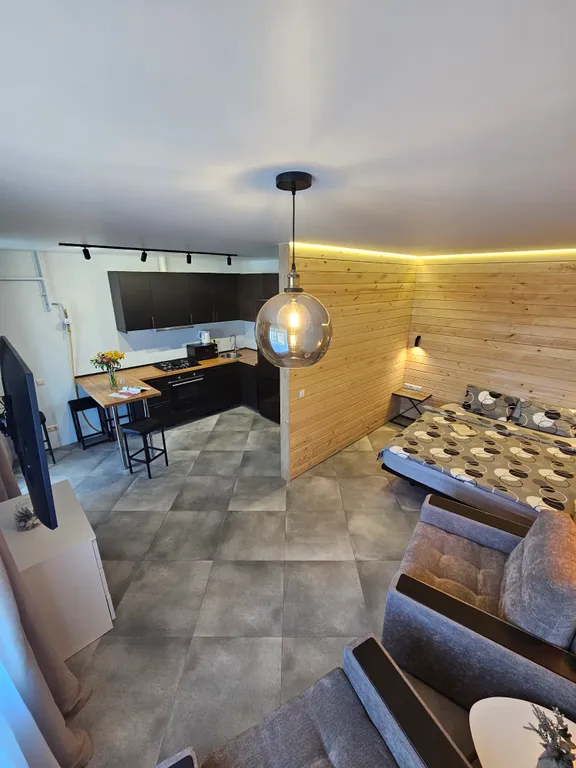 Студия с видом на Кремль