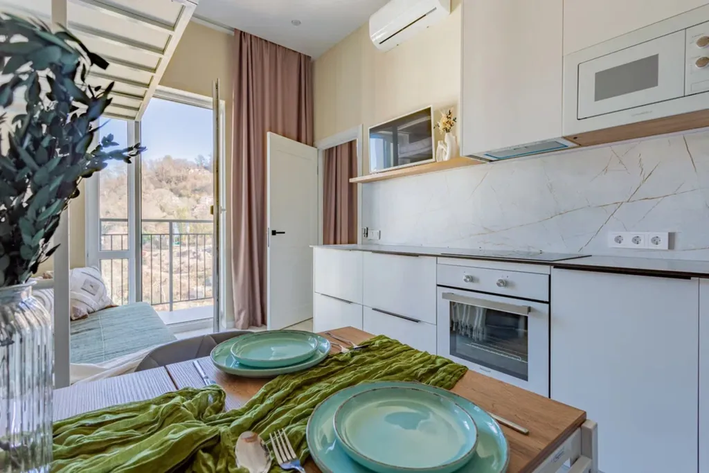 Двухкомнатная квартира с видом на море в ЖК Летний