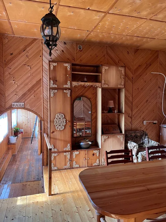 Уютный дом с камином