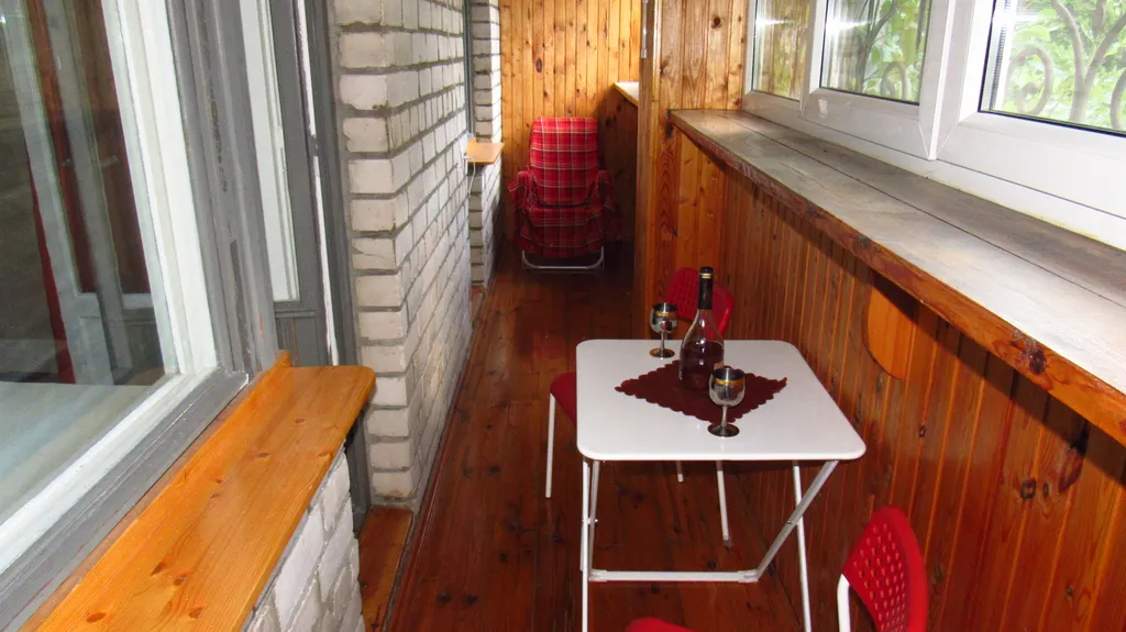 Квартира Апартамент у летнего сада с отдельным входом с улицы и террасой — аренда посуточно в Псков