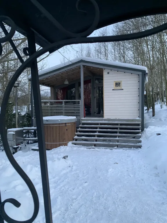 Дом в скандинавском стиле у озера Кипень на 6 гостей