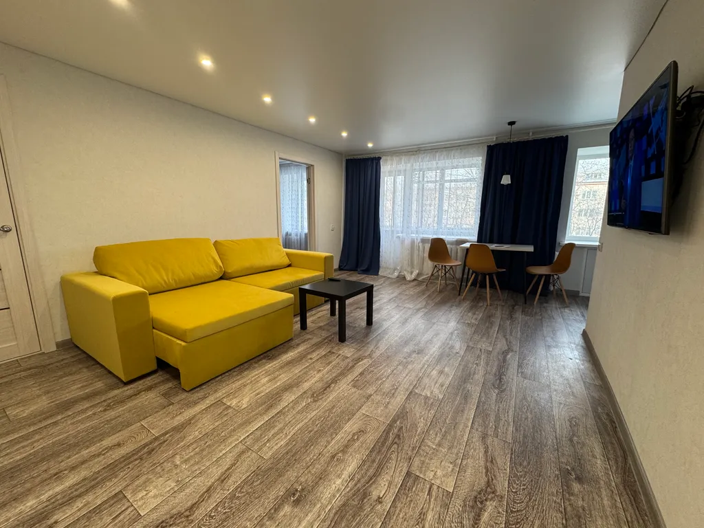 Квартира-студия с отдельной спальней — аренда посуточно в Комсомольск-на-Амуре