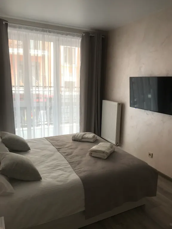 Апартамент с отдельной спальней в центре города