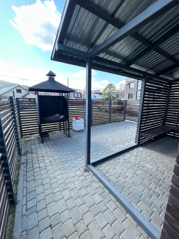 Уютная квартира в центре города с видом на горы