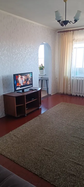 Счастливая матрешка у вокзала Исакогорка