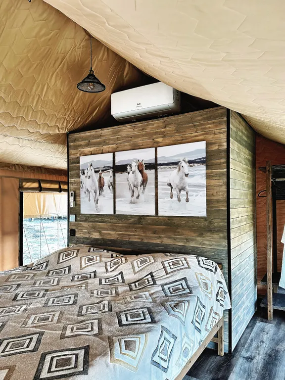 Домик-шатер