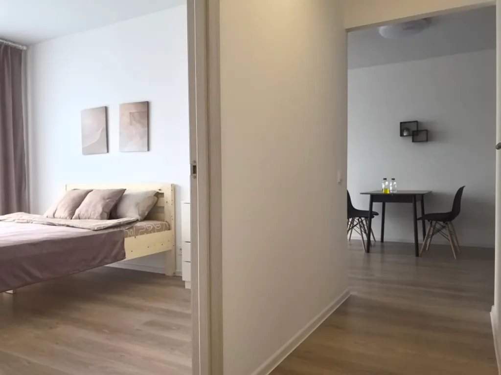 Просторная двухкомнатная квартира (Цыба и Росатом)