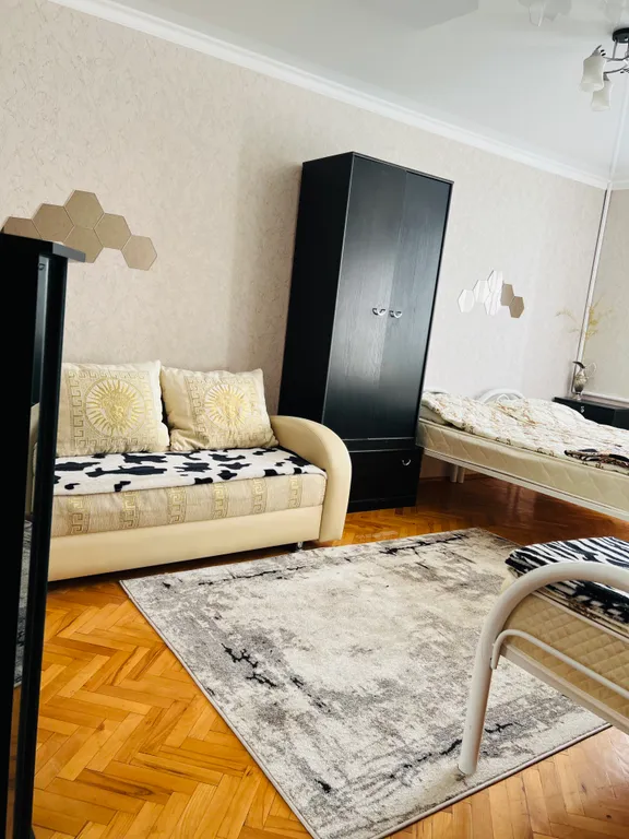 6-комнатный Дом