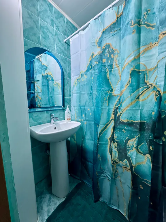 Уютная двухкомнатная квартира с видом на горы