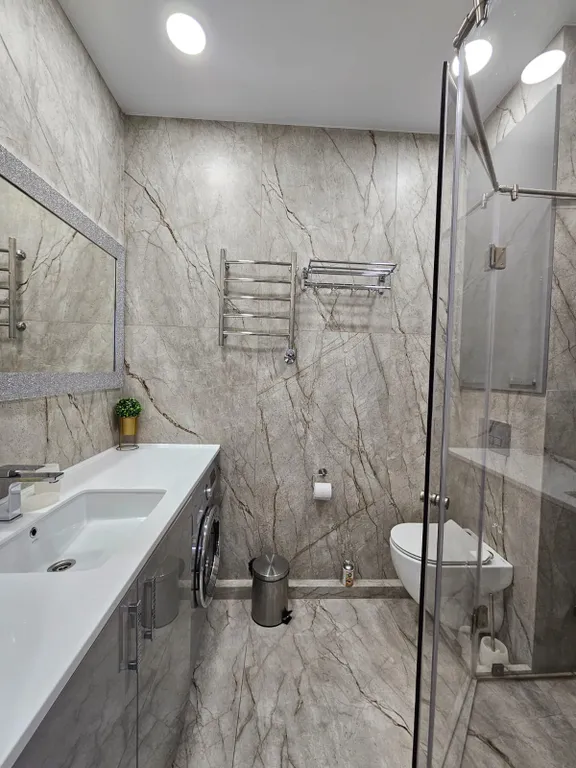 Квартира с видом на море и дизайнерским ремонтом в ЖК Метрополь