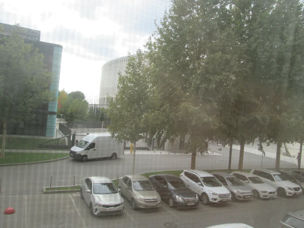 Квартира с видом на стадион и парк Галицкого