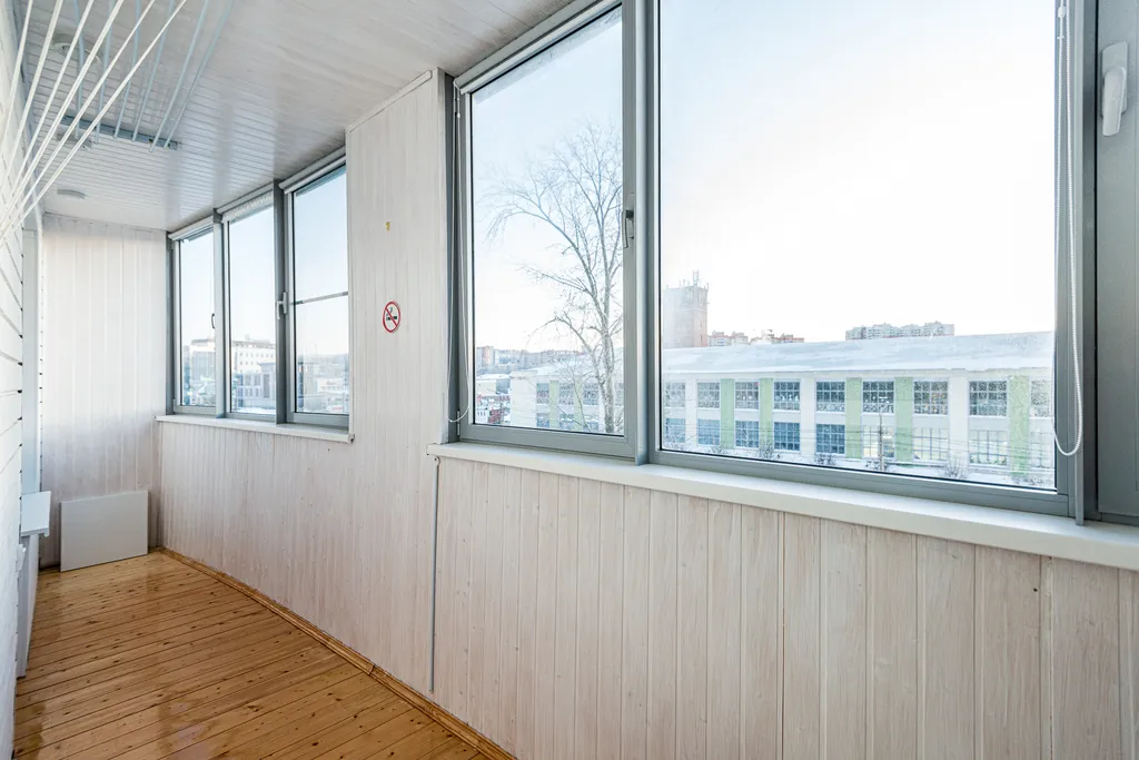 В центре у ТЦ Мега Молл, кондиционер, гостиничный сервис, бесконтактно