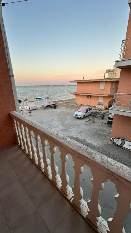 Таунхаус на берегу моря