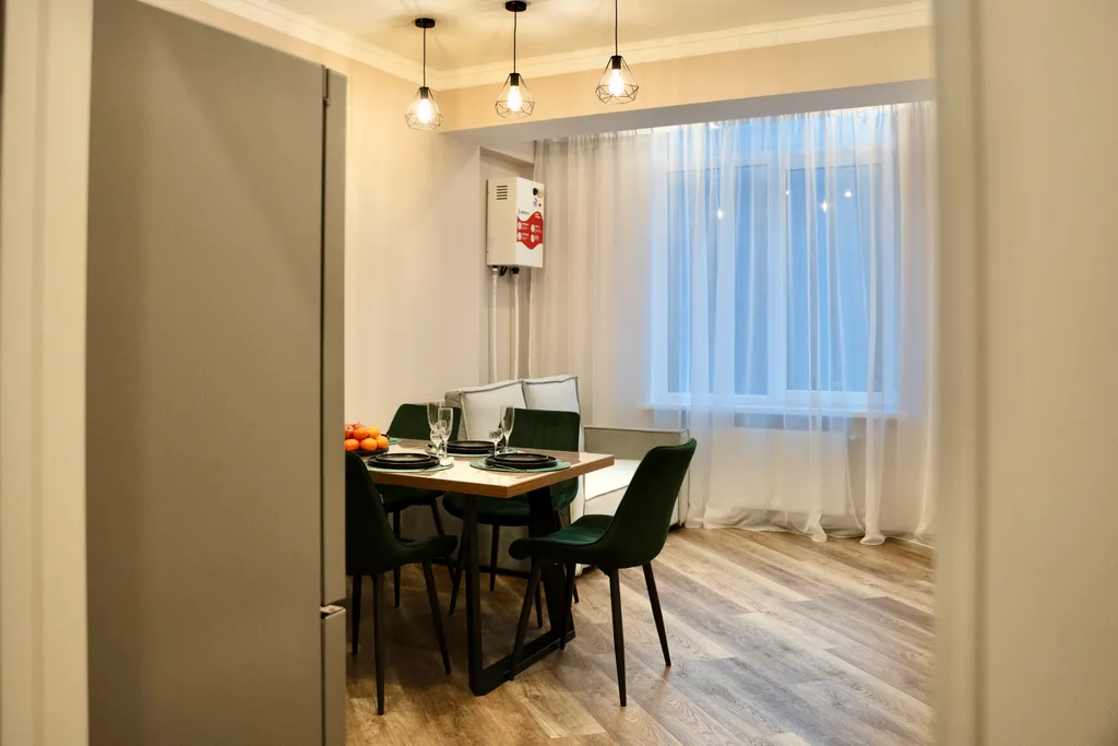 Уютные апартаменты у озера с видом на горы