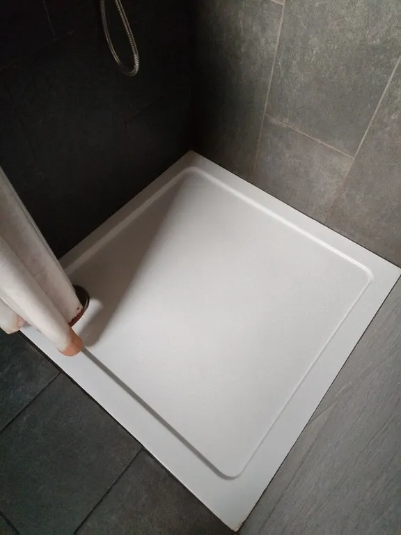 Дом на холме с сибирским чаном