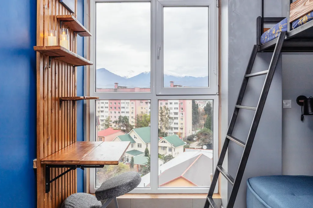 Семейная квартира с видом на горы