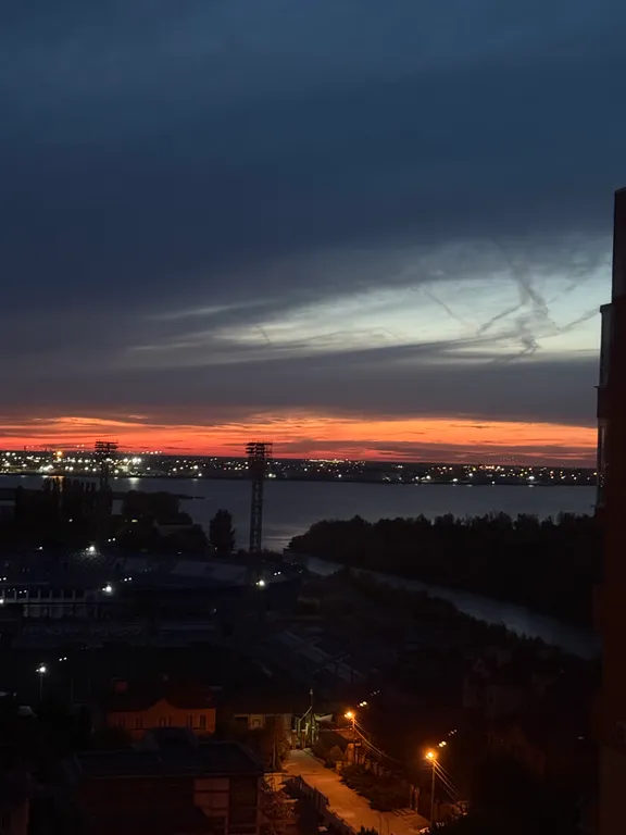 Чистая и уютная квартира с видом на Волгу и на остров