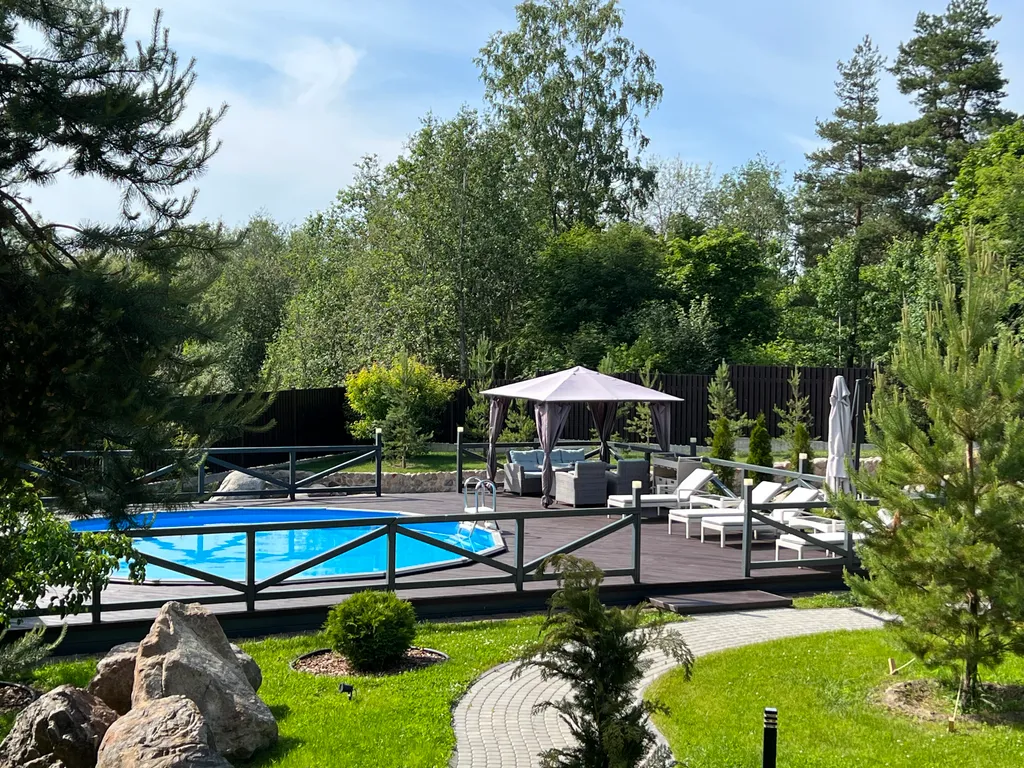 Коттедж Загородный дом Räisälä с сауной, банным чаном и летним бассейном — аренда посуточно в Мельниково