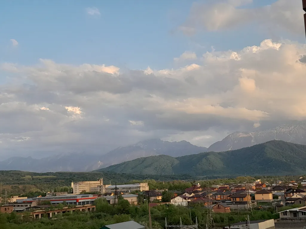 Квартира Уютная, новая квартира с видом на горы — Владикавказ