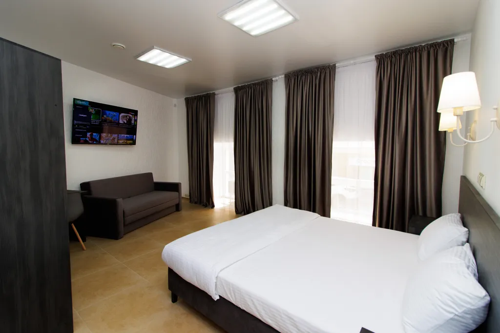 Студия Люди 10