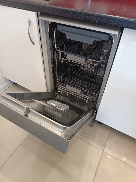 Часть жилого дома с отдельным собственным двориком