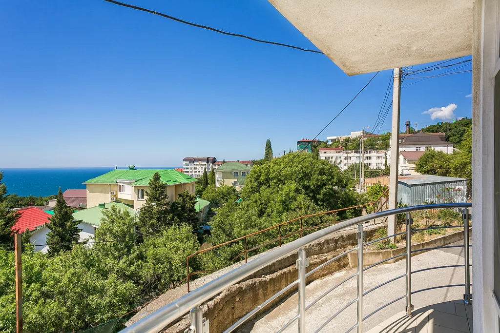 Однокомнатная квартира-студия у моря в Мисхоре