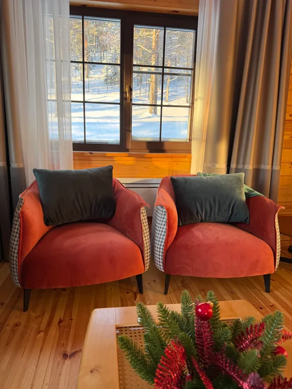 Комфортный деревянный коттедж у самого леса.