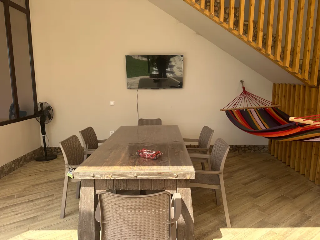 Дом-веранда у моря