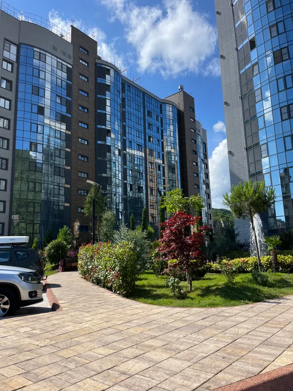 Дизайнерская квартира в доме бизнес класса с бассейном на крыше