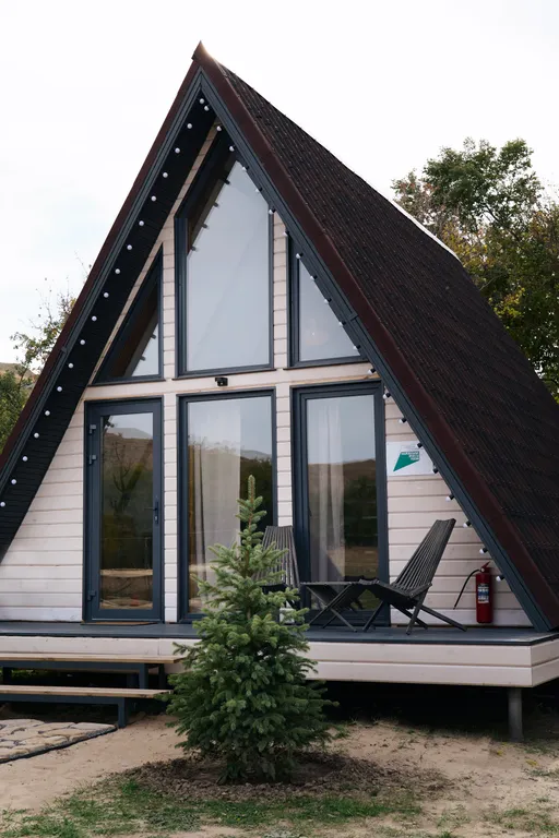 Коттедж Место силы в лесу на берегу реки — аренда посуточно в Белая Калитва