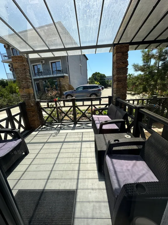 Квартира Студия с террасой и бассейном на первой береговой линии — аренда посуточно в Тамань