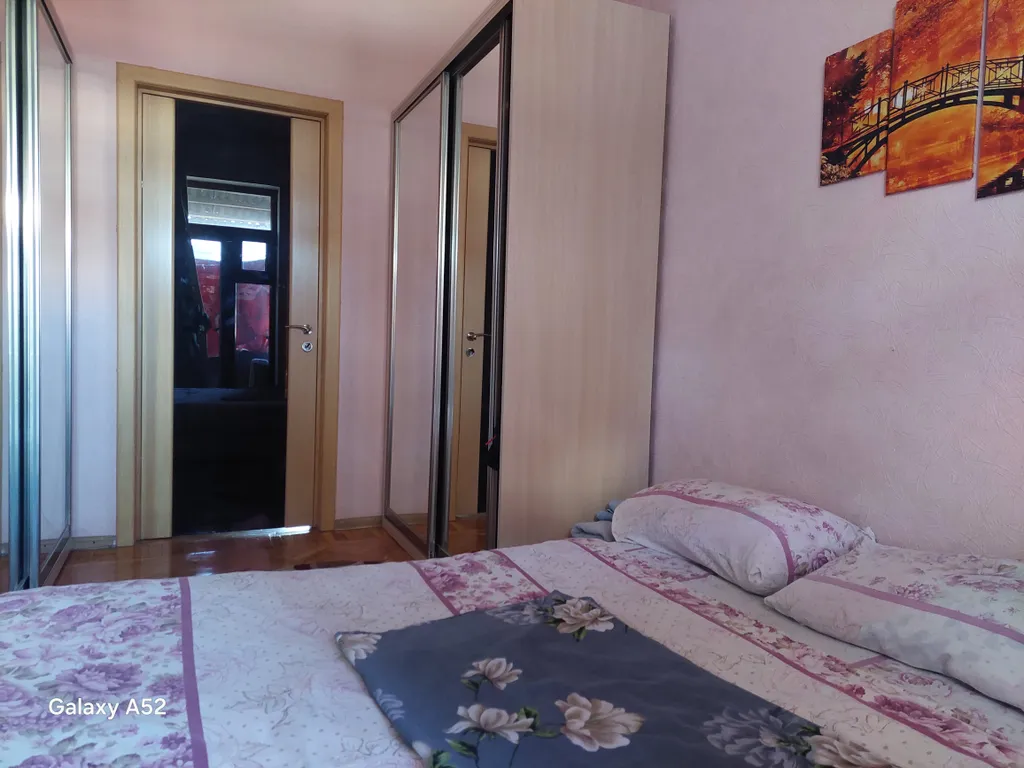 Тихое жилье в зелёном дворе