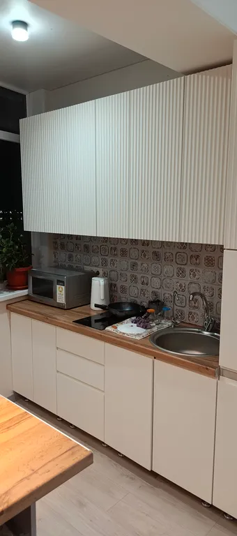 Уютная квартира недалеко от моря с видом на город