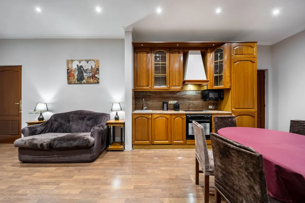 Квартира 3-комнатная квартира с видом на ночную Москву — Москва