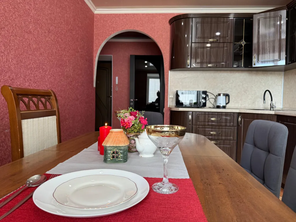 Большая квартира у Мамаева Кургана 3 лоджии