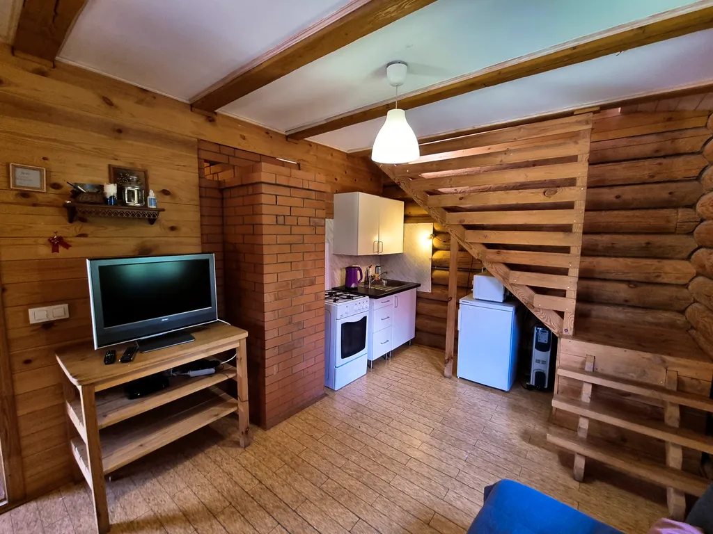 Классный домик прямо на берегу озера Селигер