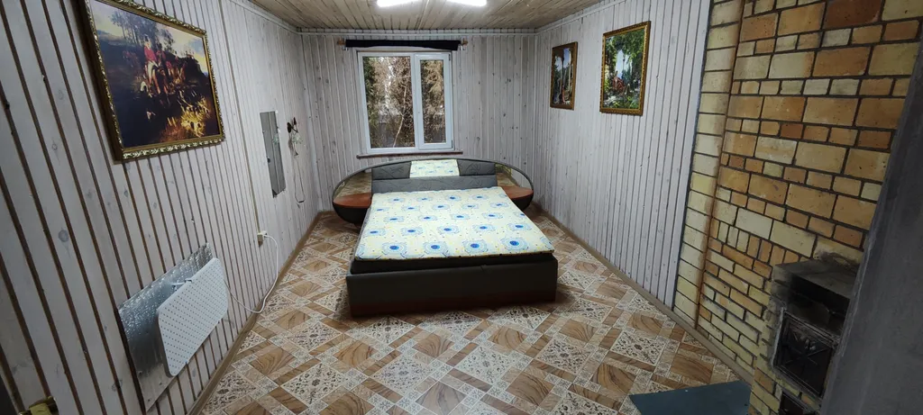 Уединенная дача с прудом и баней у Псковского озера