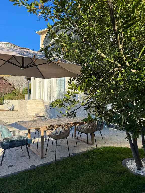 Дом у моря в Сочи с бассейном, камином на дровах и сауной