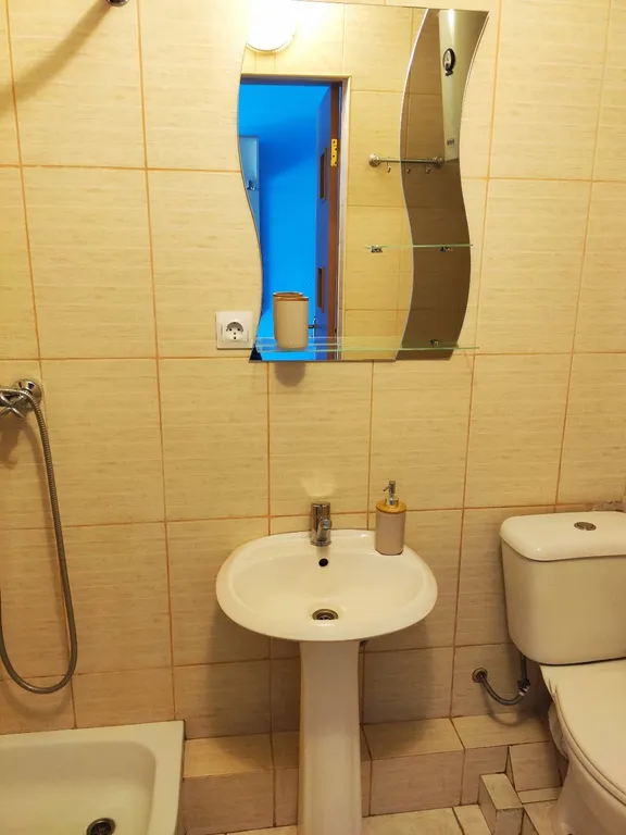 У берега моря