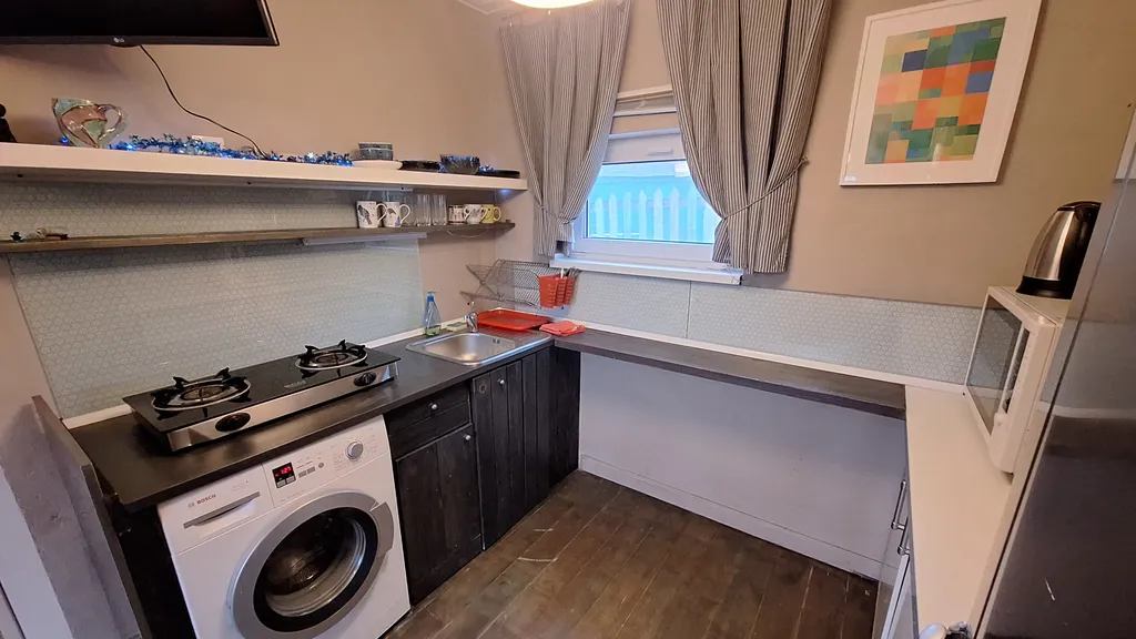 Коттедж Коттедж Успей насладиться зимней сказкой на берегу реки Нева. — им. Морозова