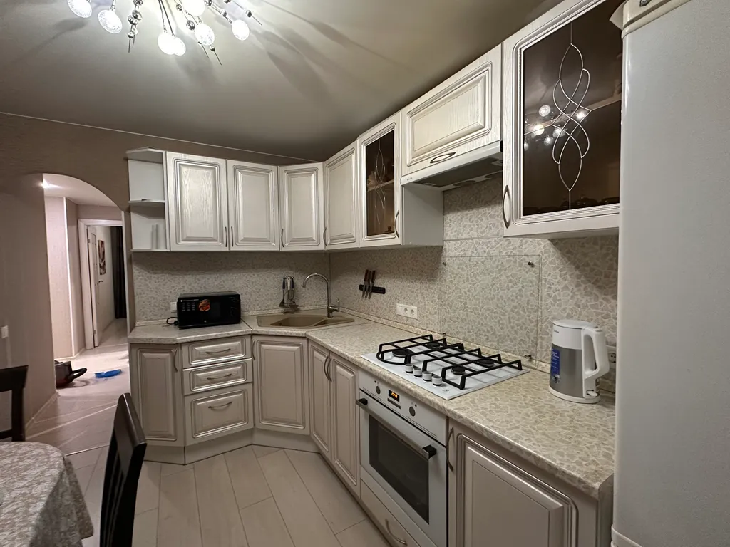 Семейная трёхкомнатная квартира с видом на Вознесенский храм